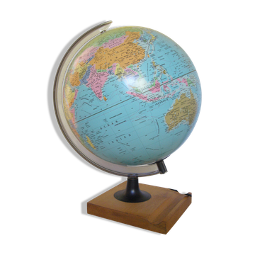 Illuminated globe world map