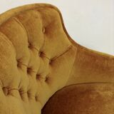 Toad armchair