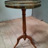 Gueridon dessu marble