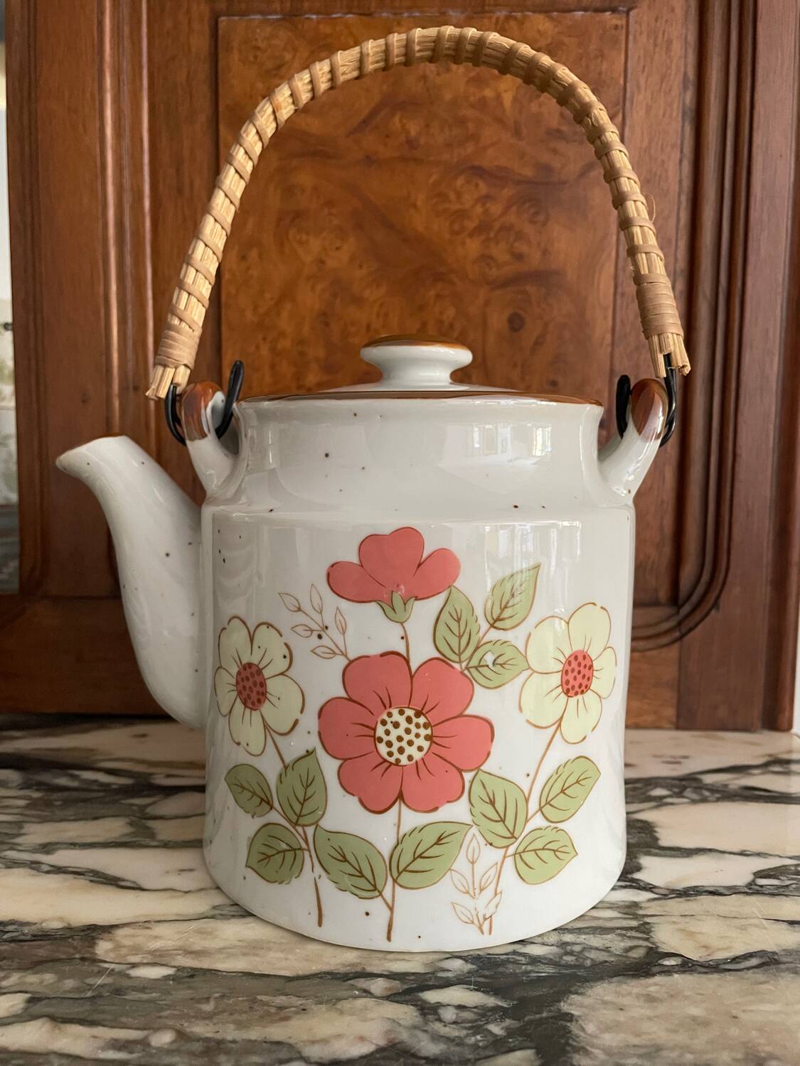 Service à thé vintage en grès à décor floral