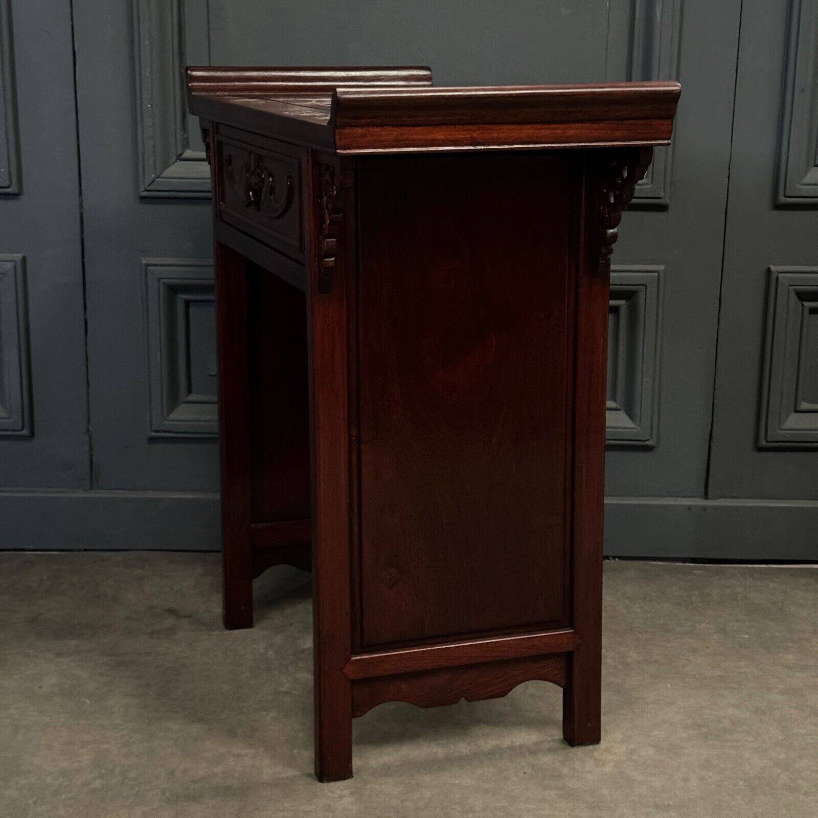 Console en bois de fer Chine ou Indochine début XXe incrustations nacre