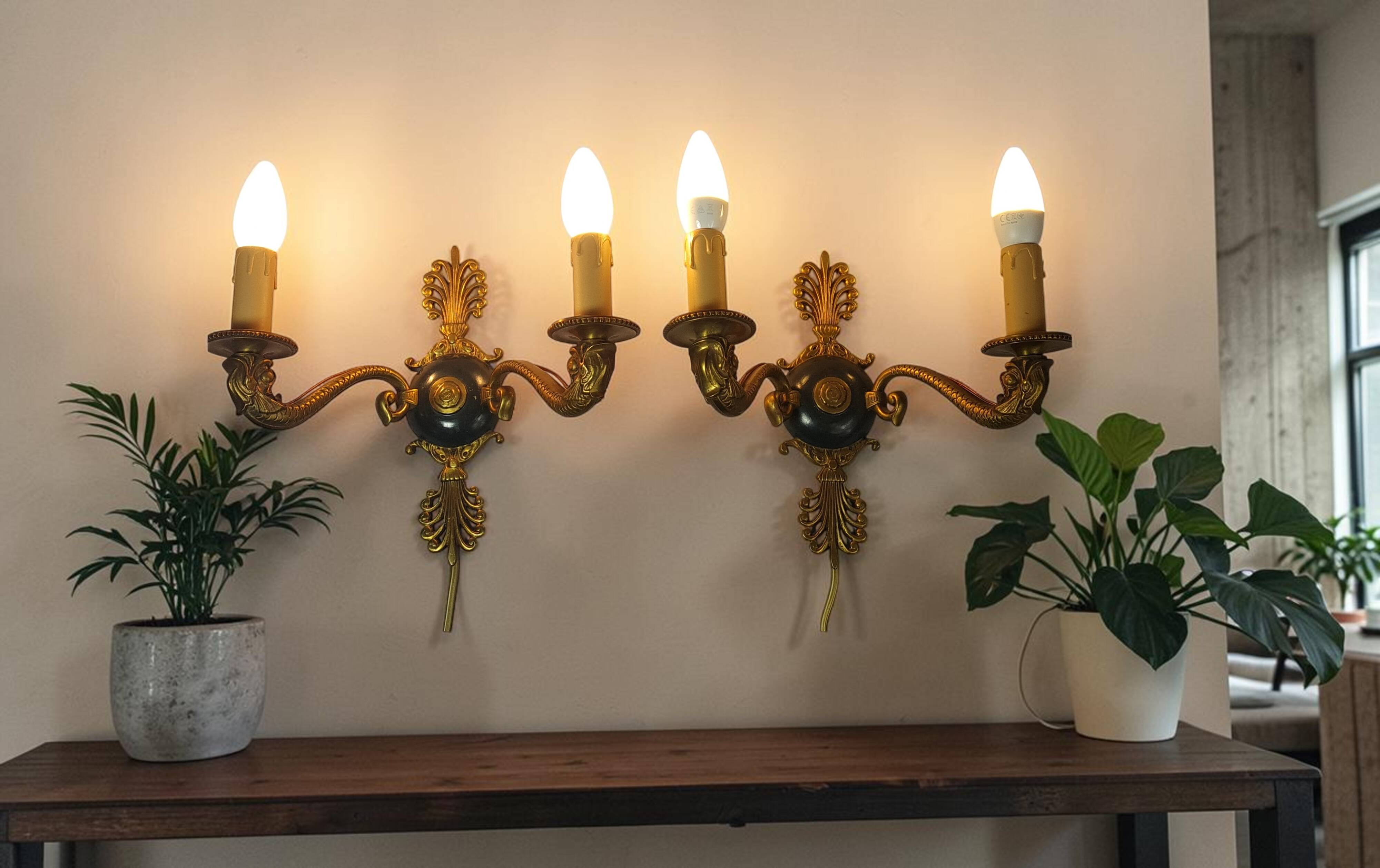 Paire anciennes appliques style Empire dauphins & palmes bronze C859