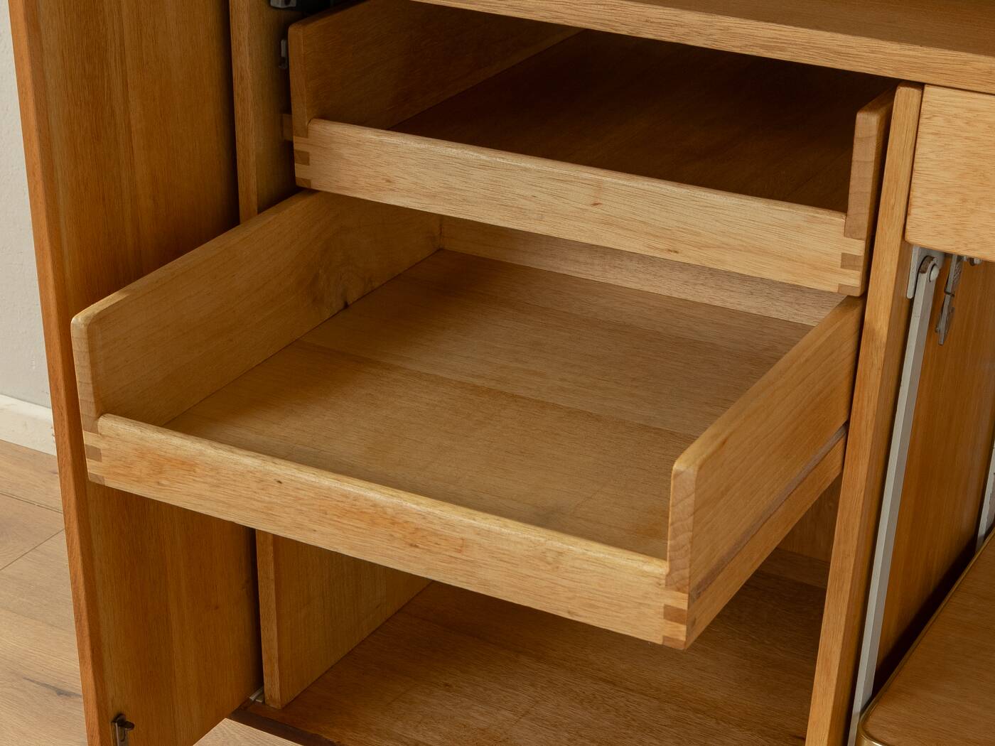 1960s Bureau in a Dresser