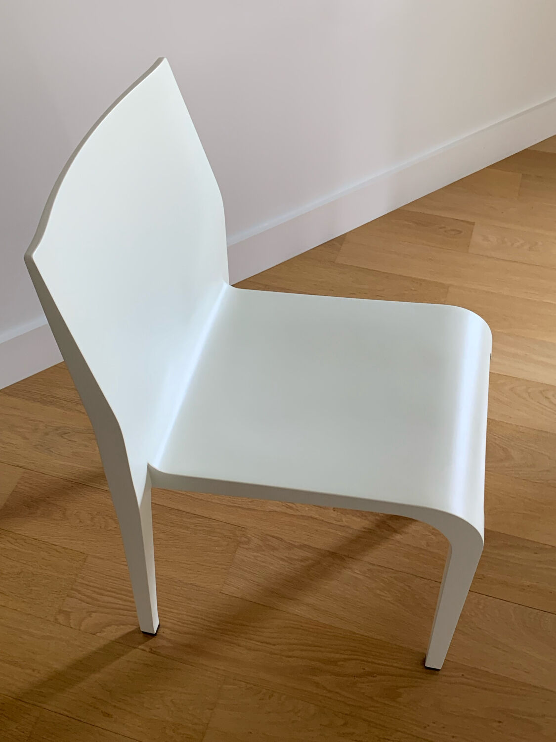 Chair LALEGGERA fabrication ALIAS.