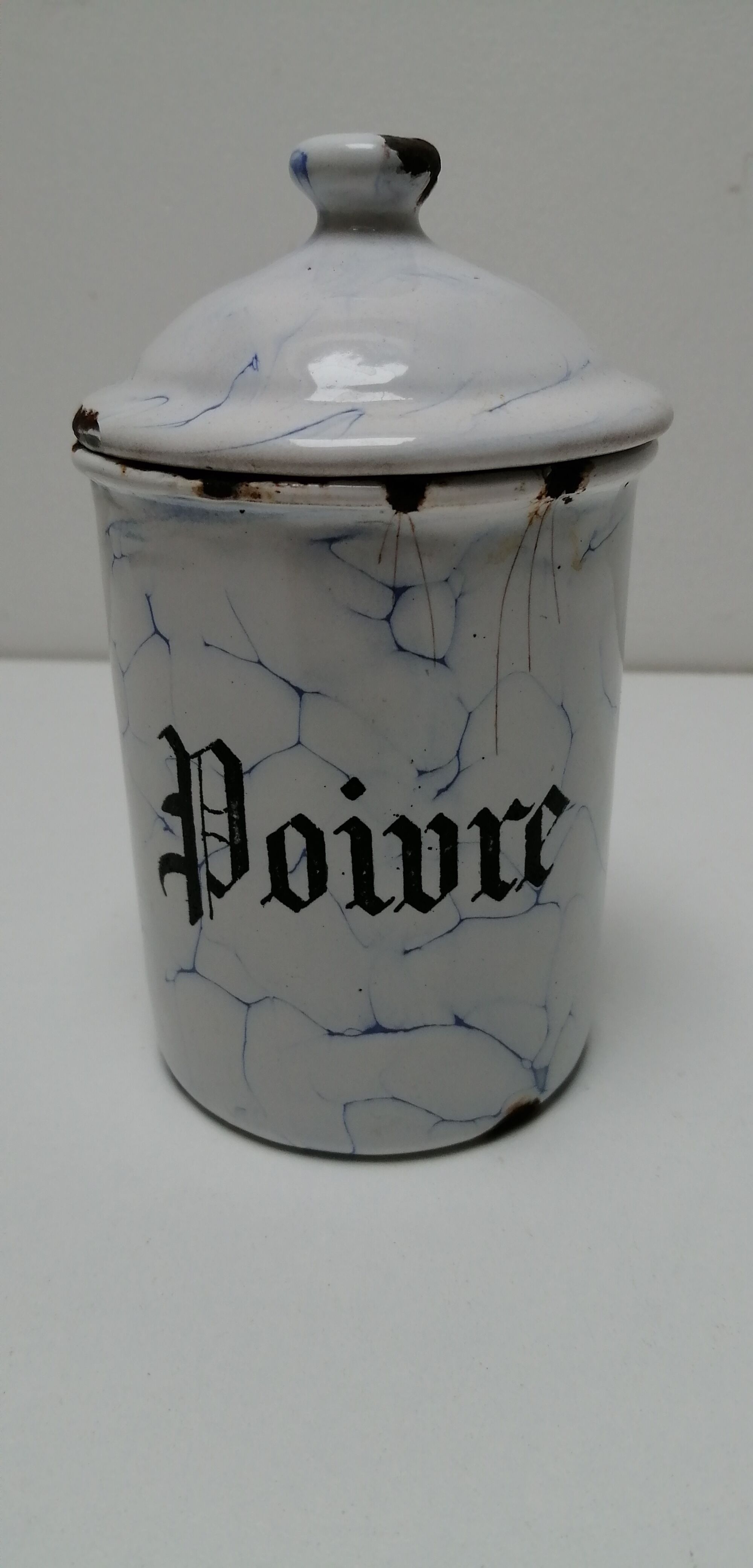Pepper enamelled pot