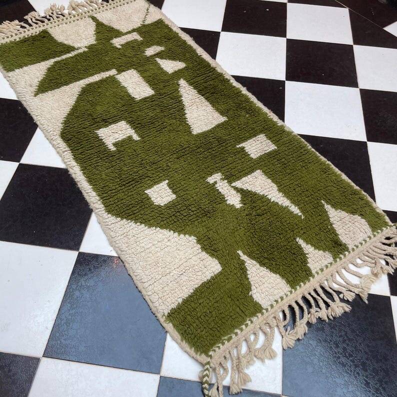Handmade pure wool traditional green rug 140 x 260 cm