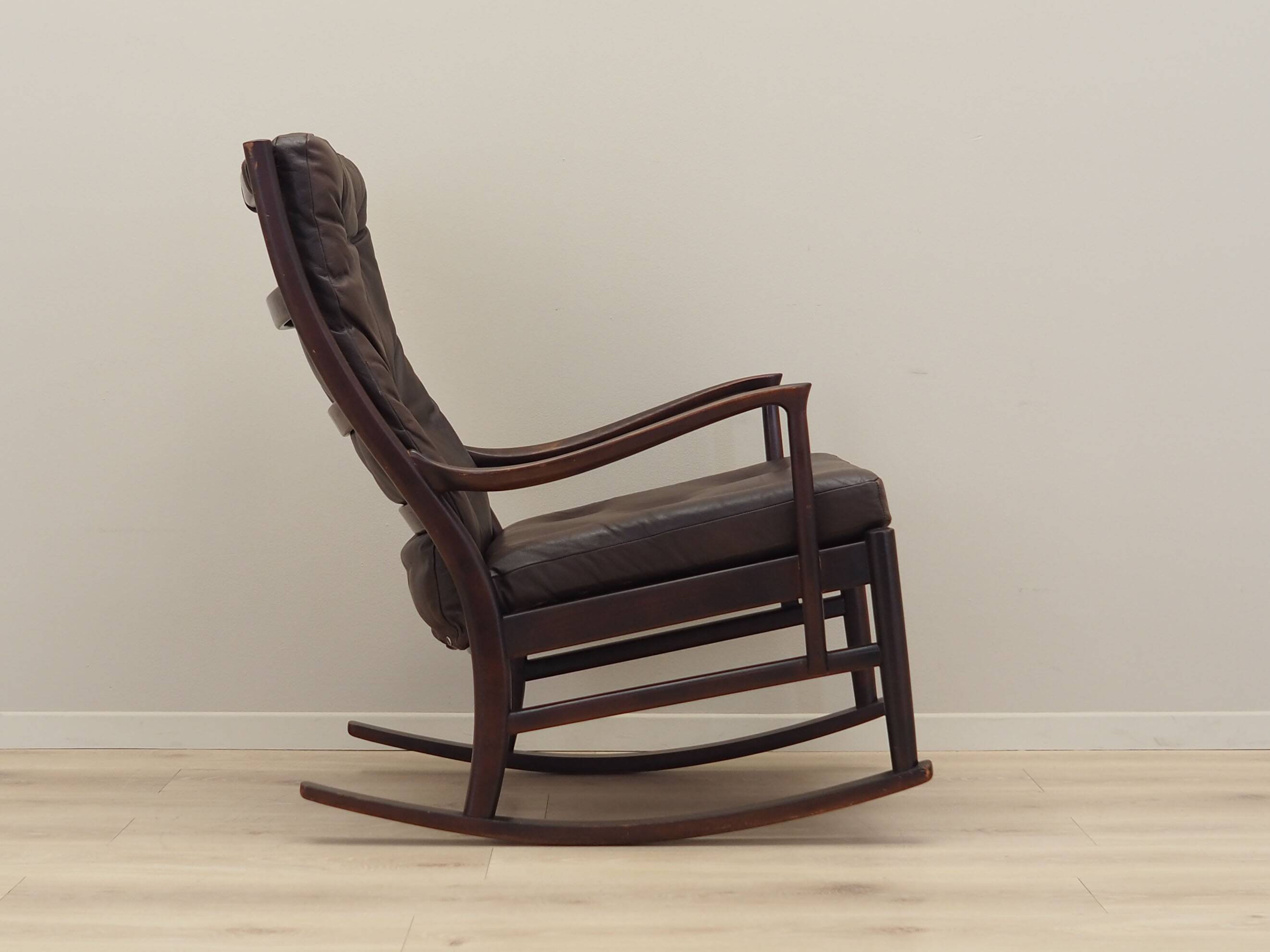Beech rocking chair, Danish design, 1980s, production: Denmark
