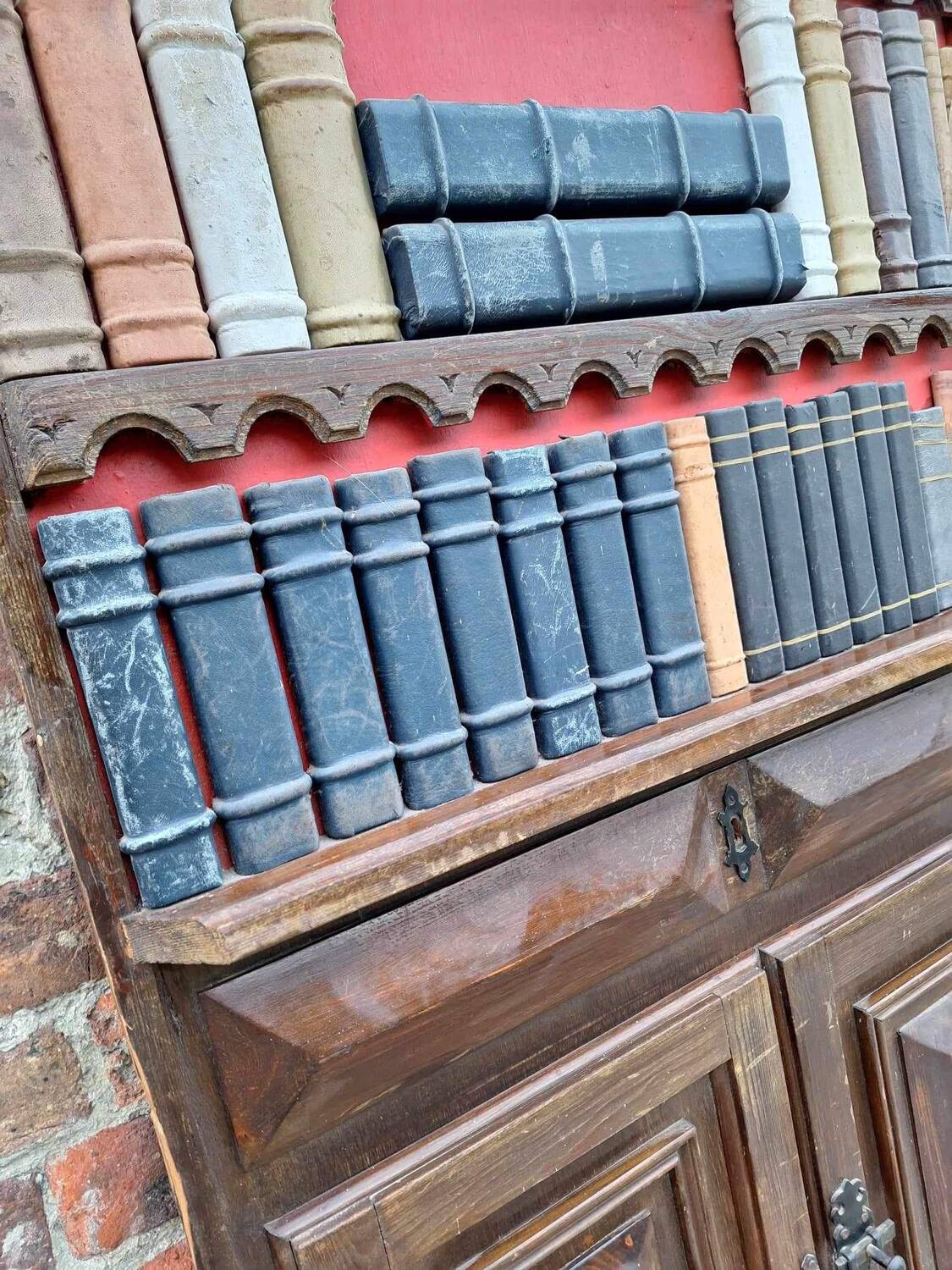 Large old trompe l'oeil library panel, vintage decoration