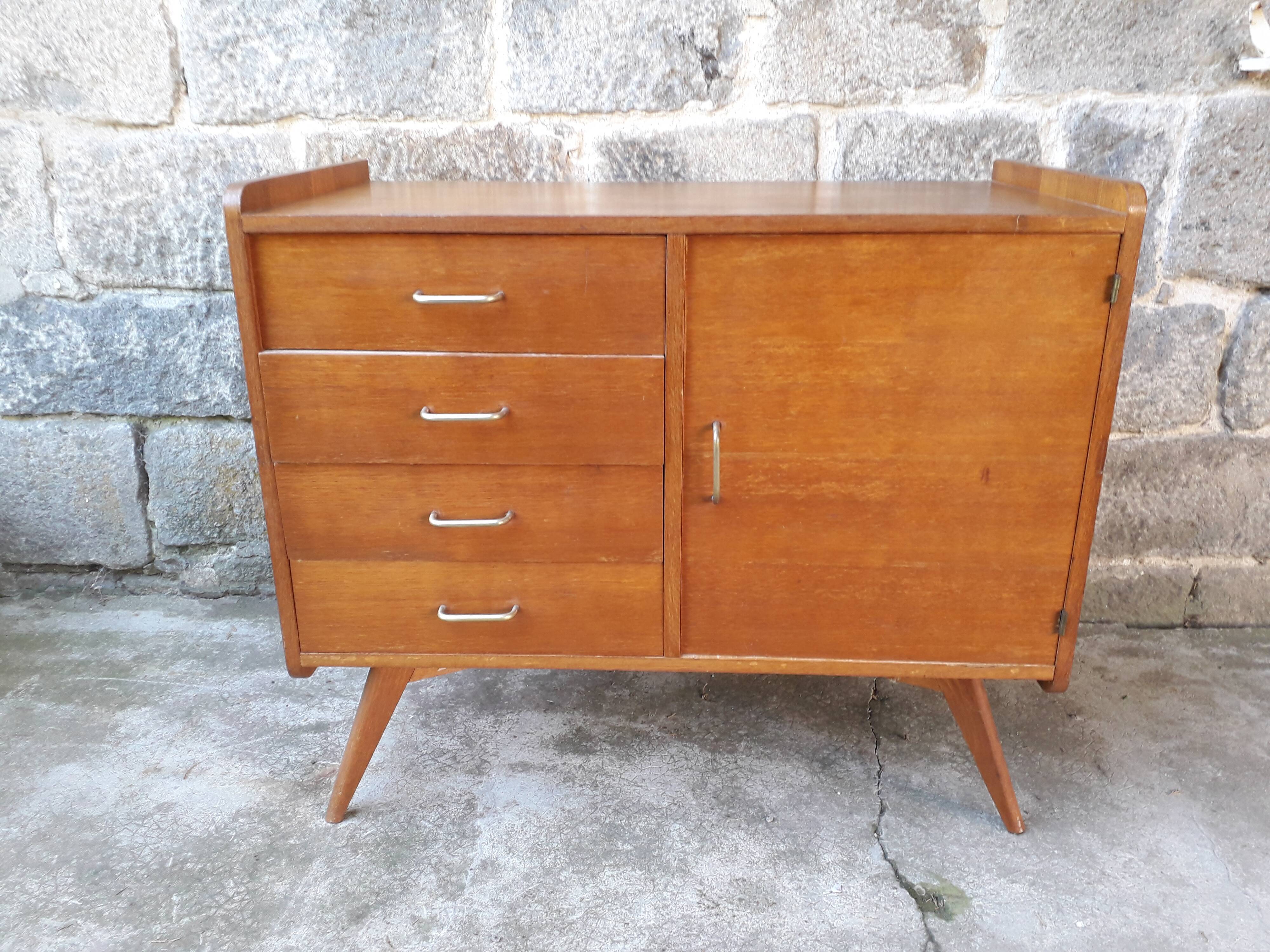 Vintage dresser compass feet