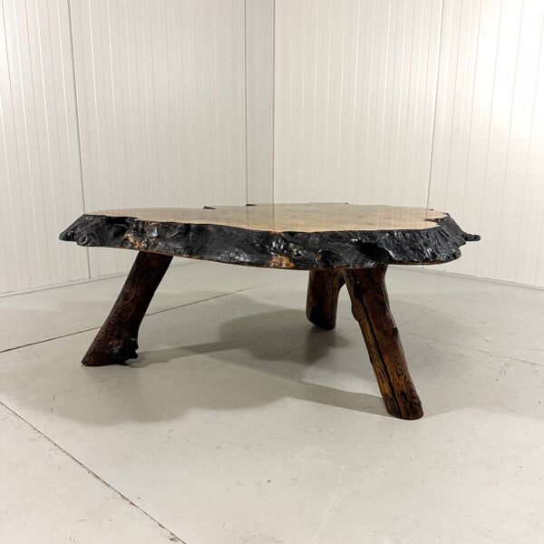 Table basse en tronc d'arbre massif par Frank Armich Canada