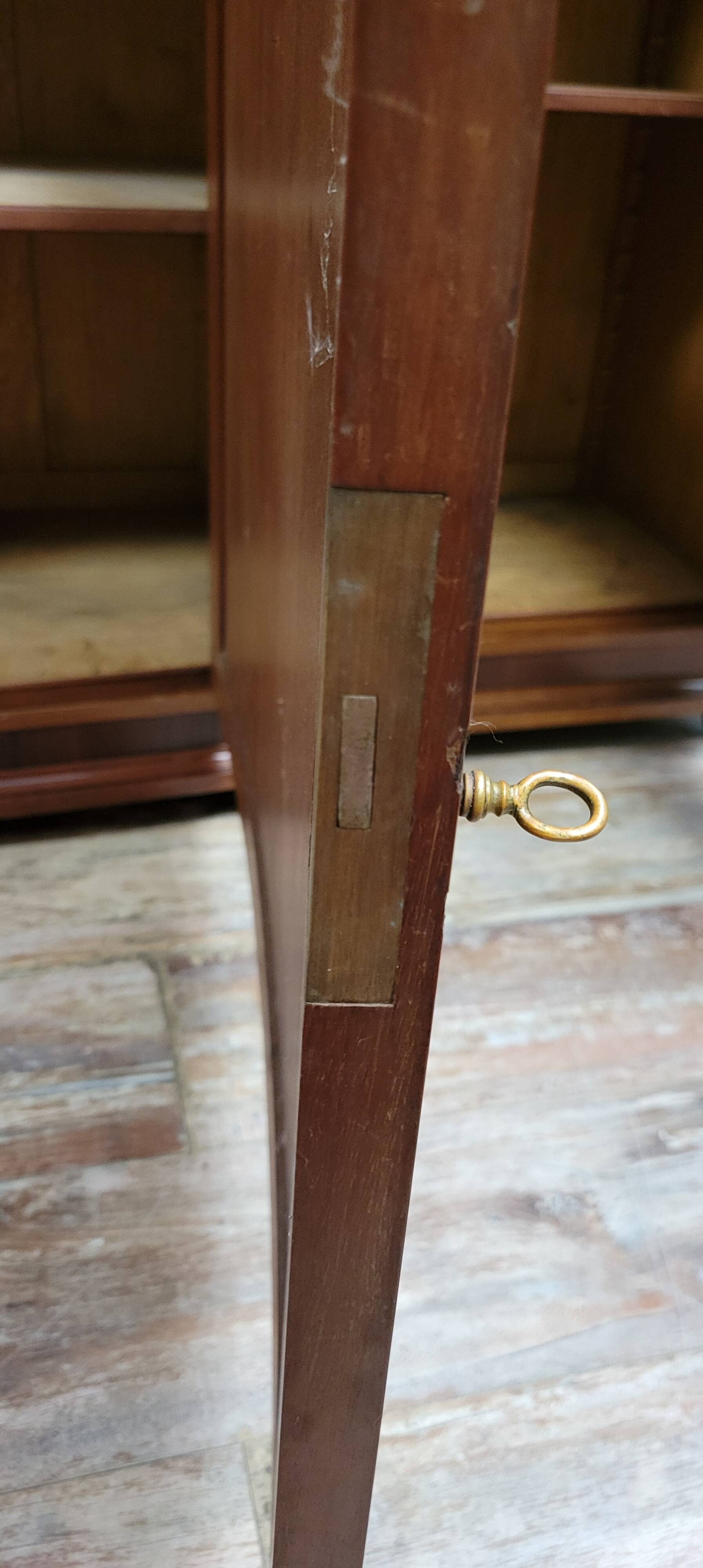 Ecole de Nancy : Grand buffet bibliothèque époque Art Nouveau en acajou