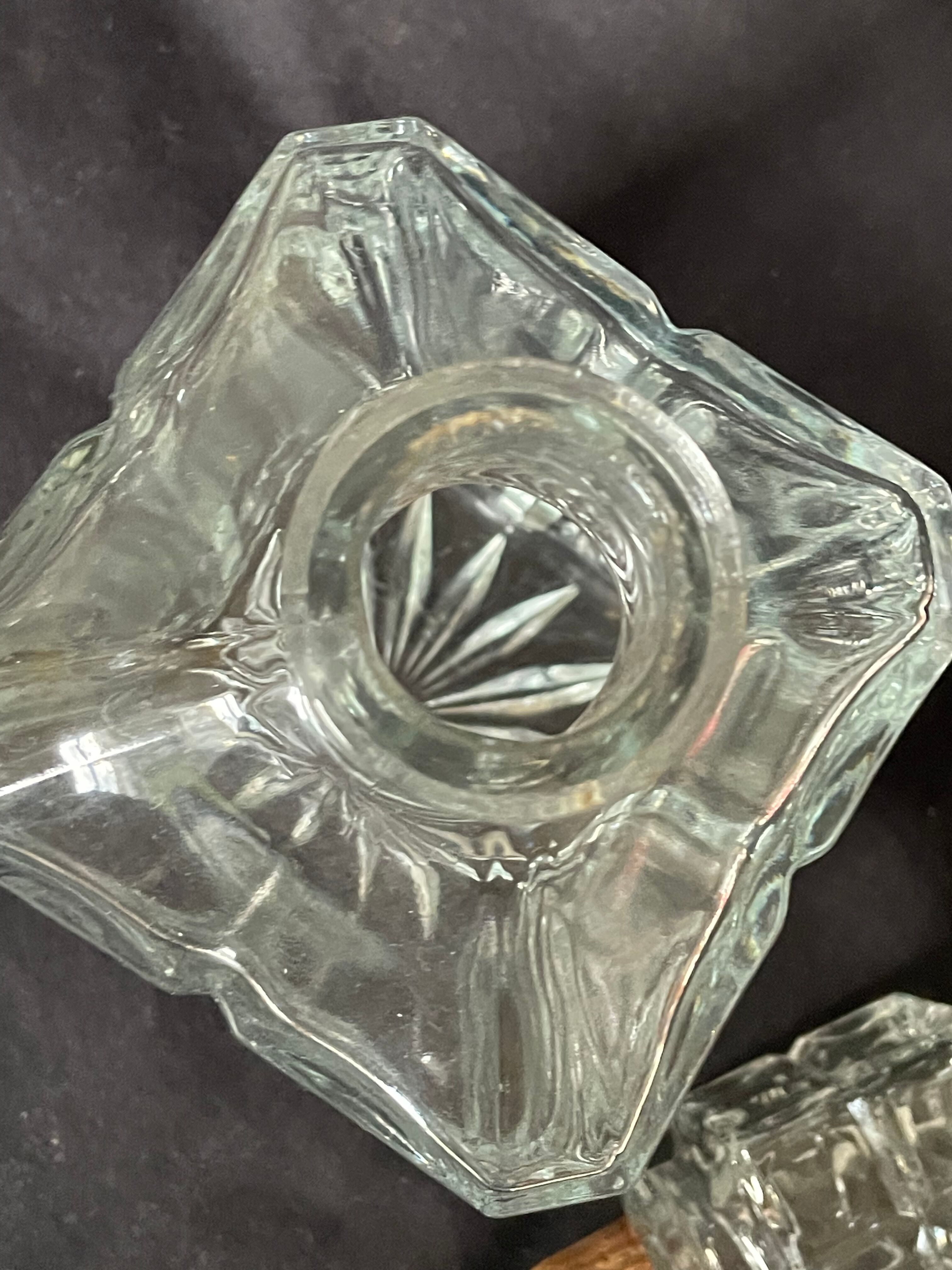 Vintage square whisky decanter square cap