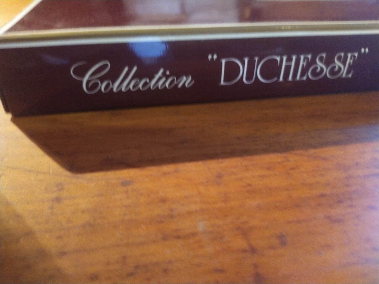 Old yellow and white lace bedding set from the Duchesse brand, 100% cotton