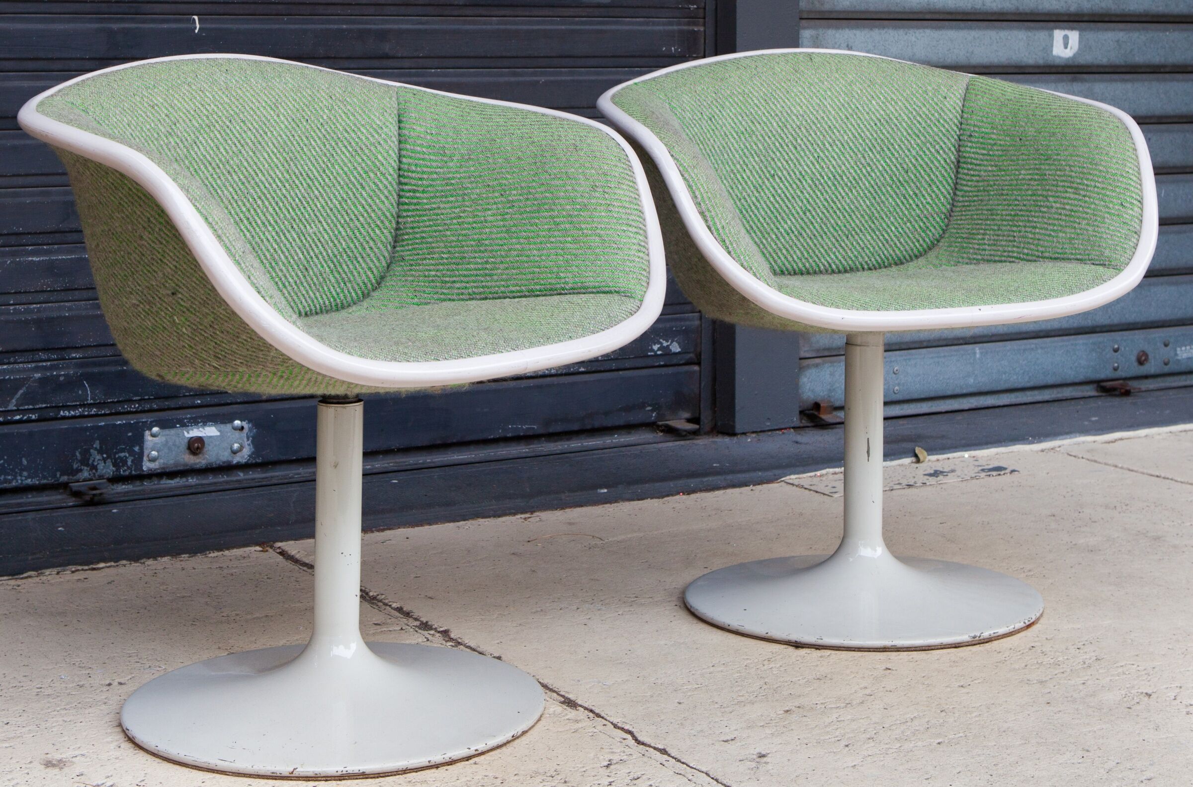 Rare pair of chairs F8800 of Pierre Paulin by Artifort