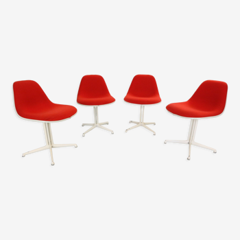 Set de 4 chaises « la fonda » de Charles & Ray Eames pour herman miller