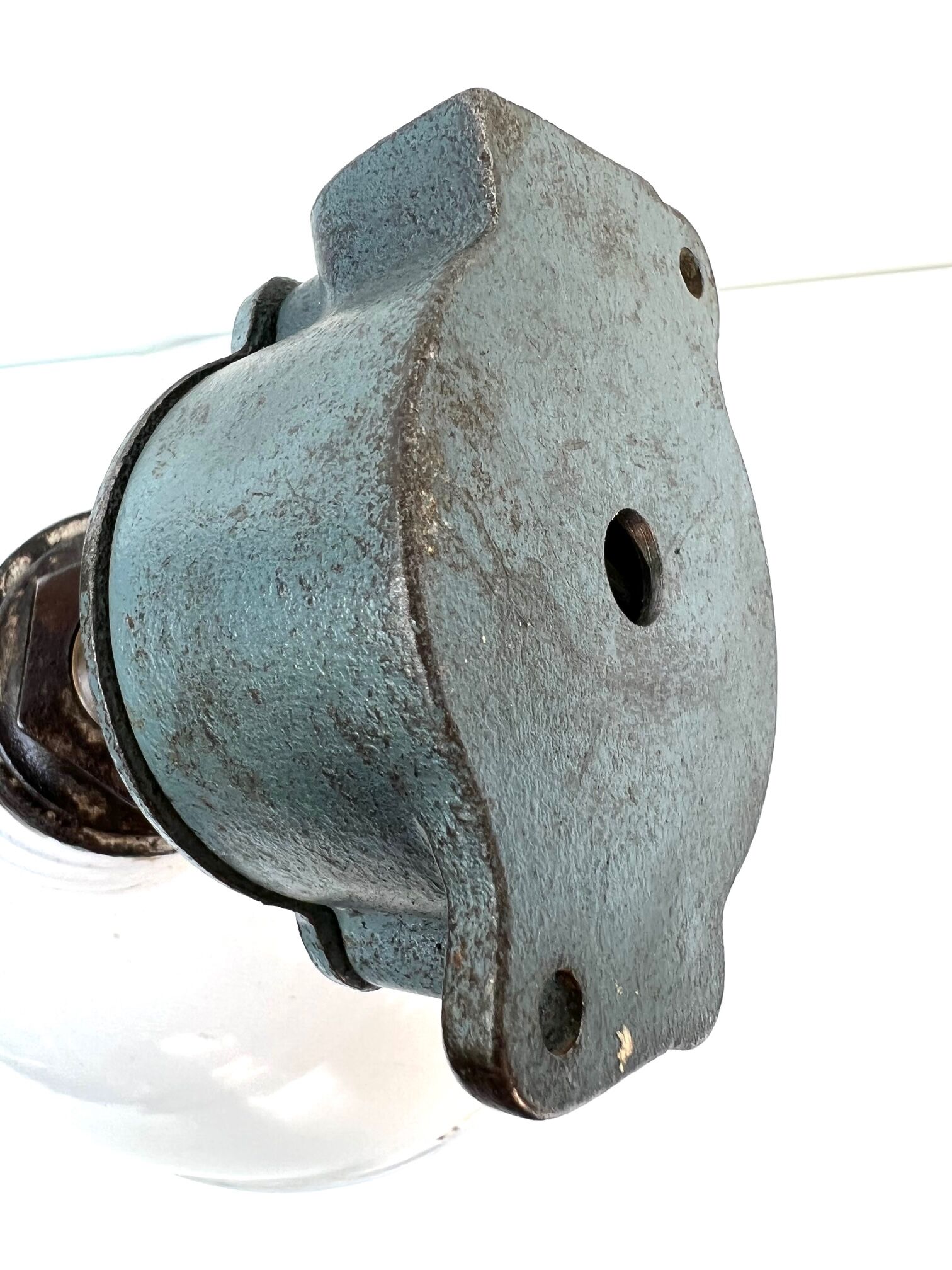 White enamelle tole wall lamp ø 31 cm brand benjamin usa