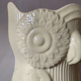 Umbrella door owl shape