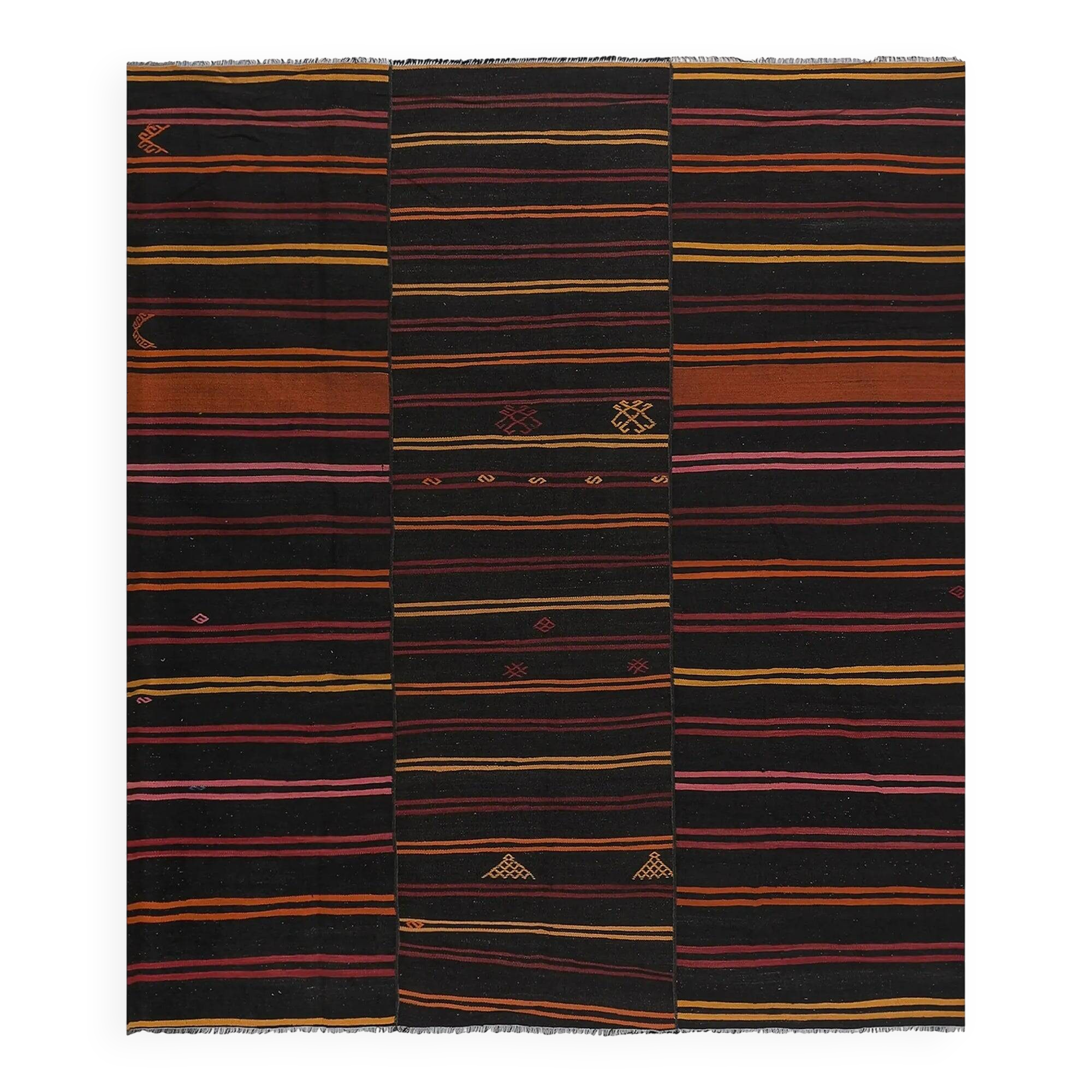 Vintage Turkish kilim, handwoven, 310x360 cm.