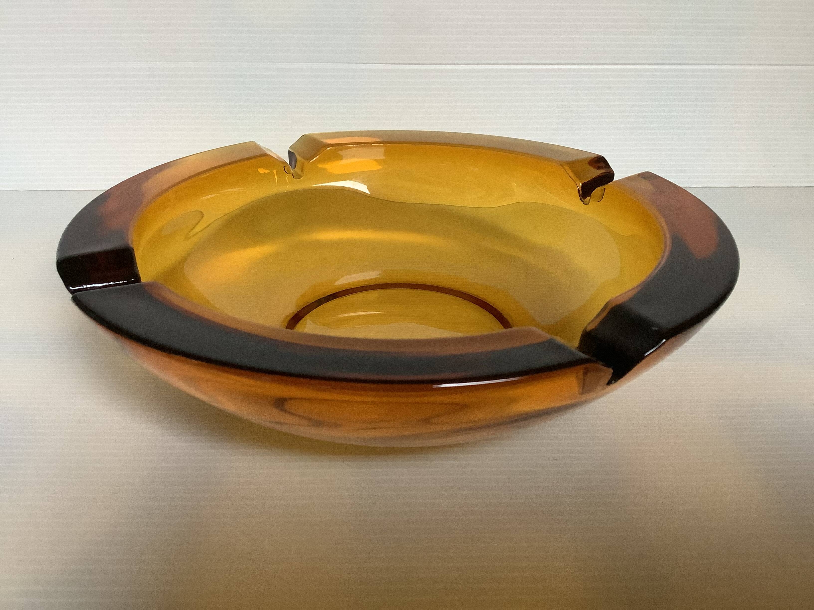 Large empty pocket ashtray thick glass