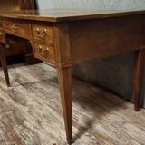 Flat desk from the Directoire period in walnut, 19th century work.