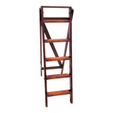 Painter's stepladder or folding ladder