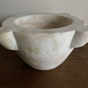 19th-century neo-classical mortar in XXL white marble