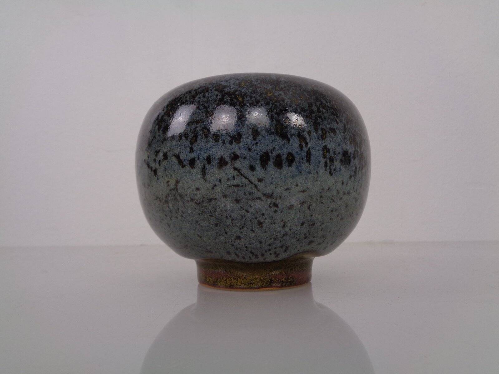 Studio ceramic vase by Horst Kerstan, Germany, 1960s.
