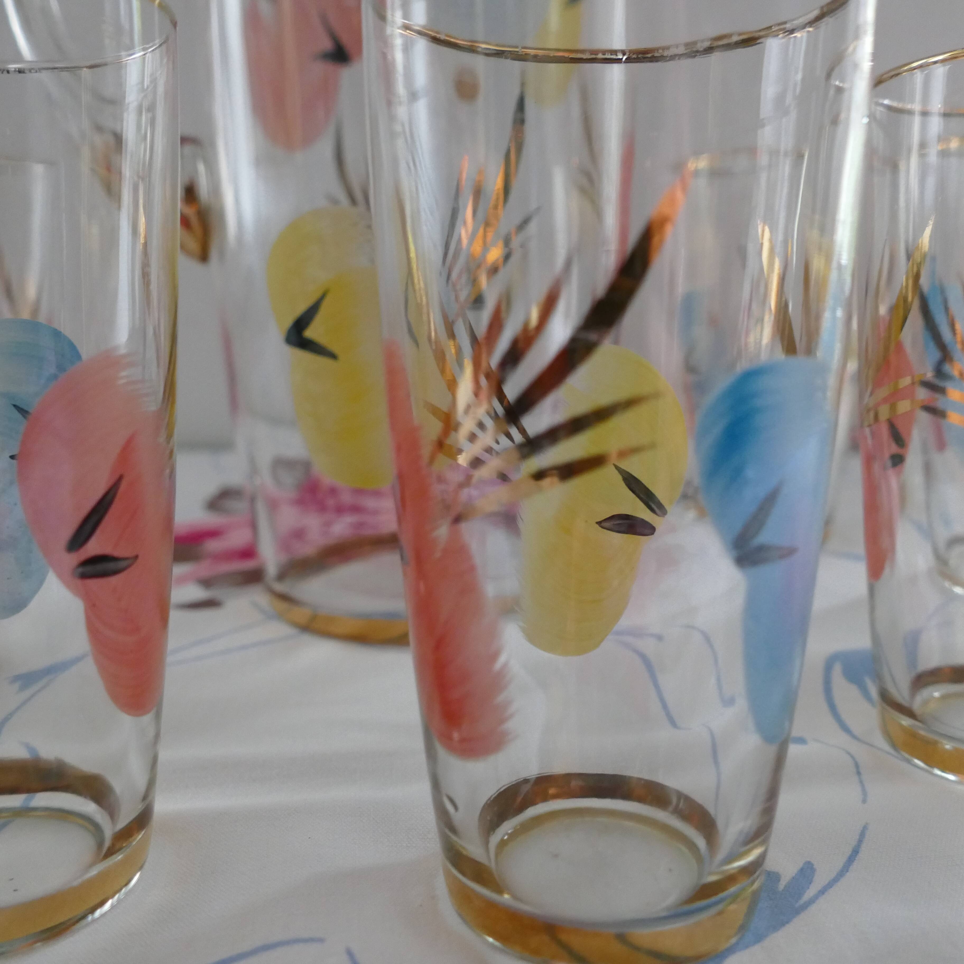 Service glasses and carafe