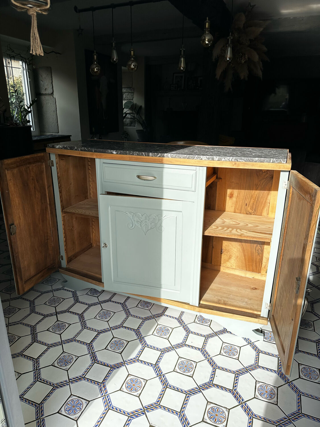 Bahut art deco revamped