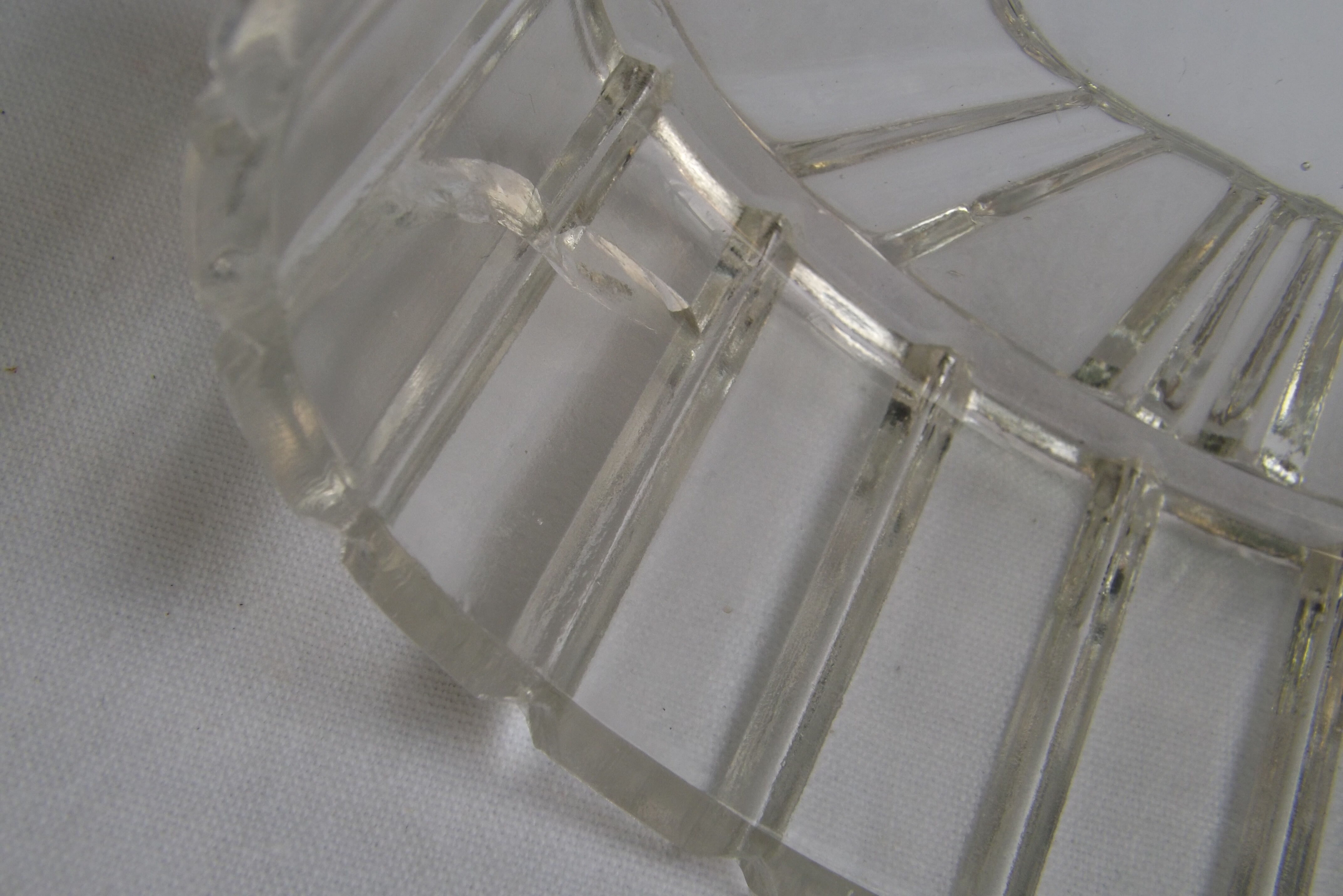 Dish to hors d'oeuvres crystal and silver marked monogram, number