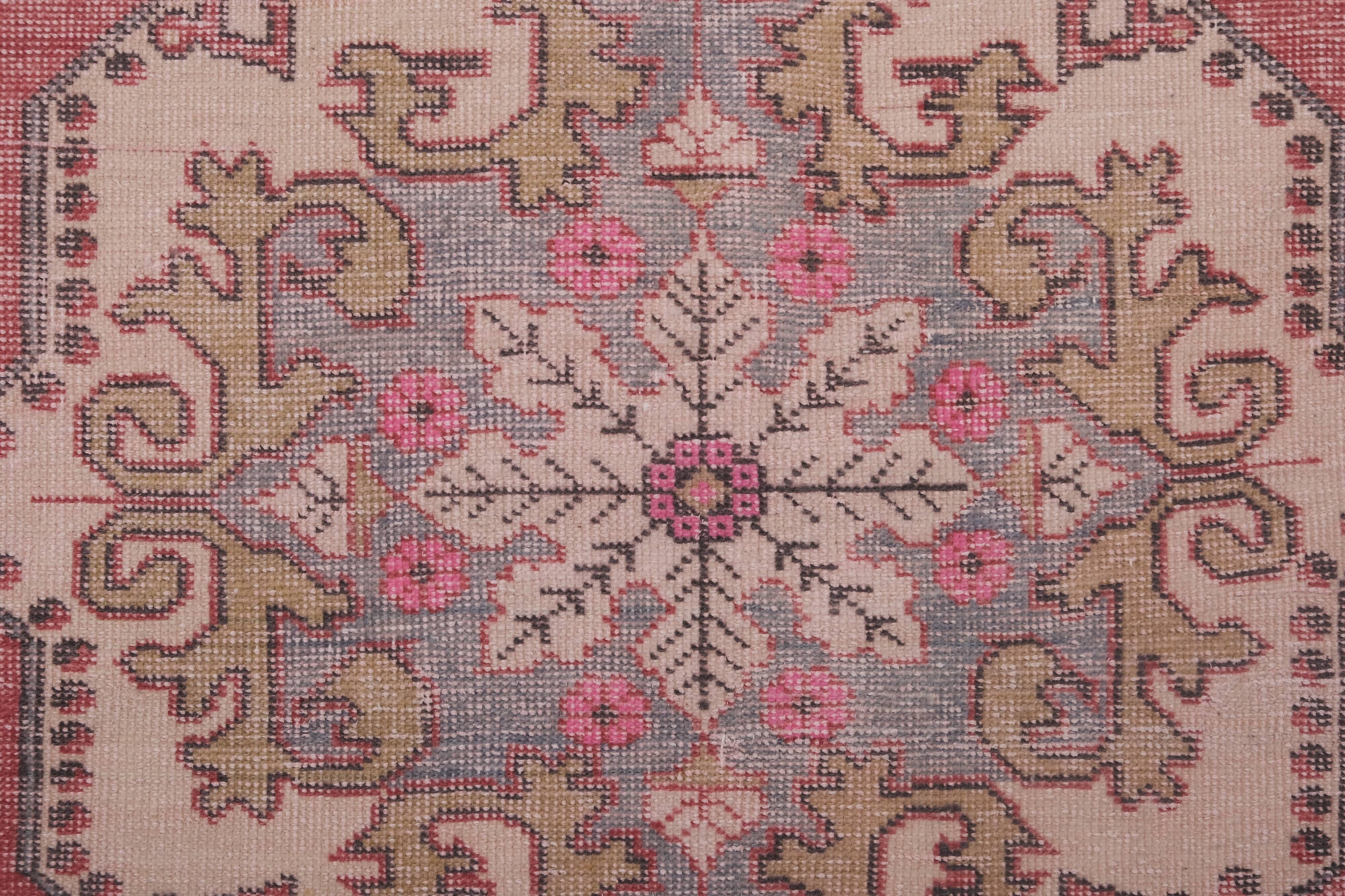 Vintage Turkish rug from Oushak, hand-woven 132x216 cm