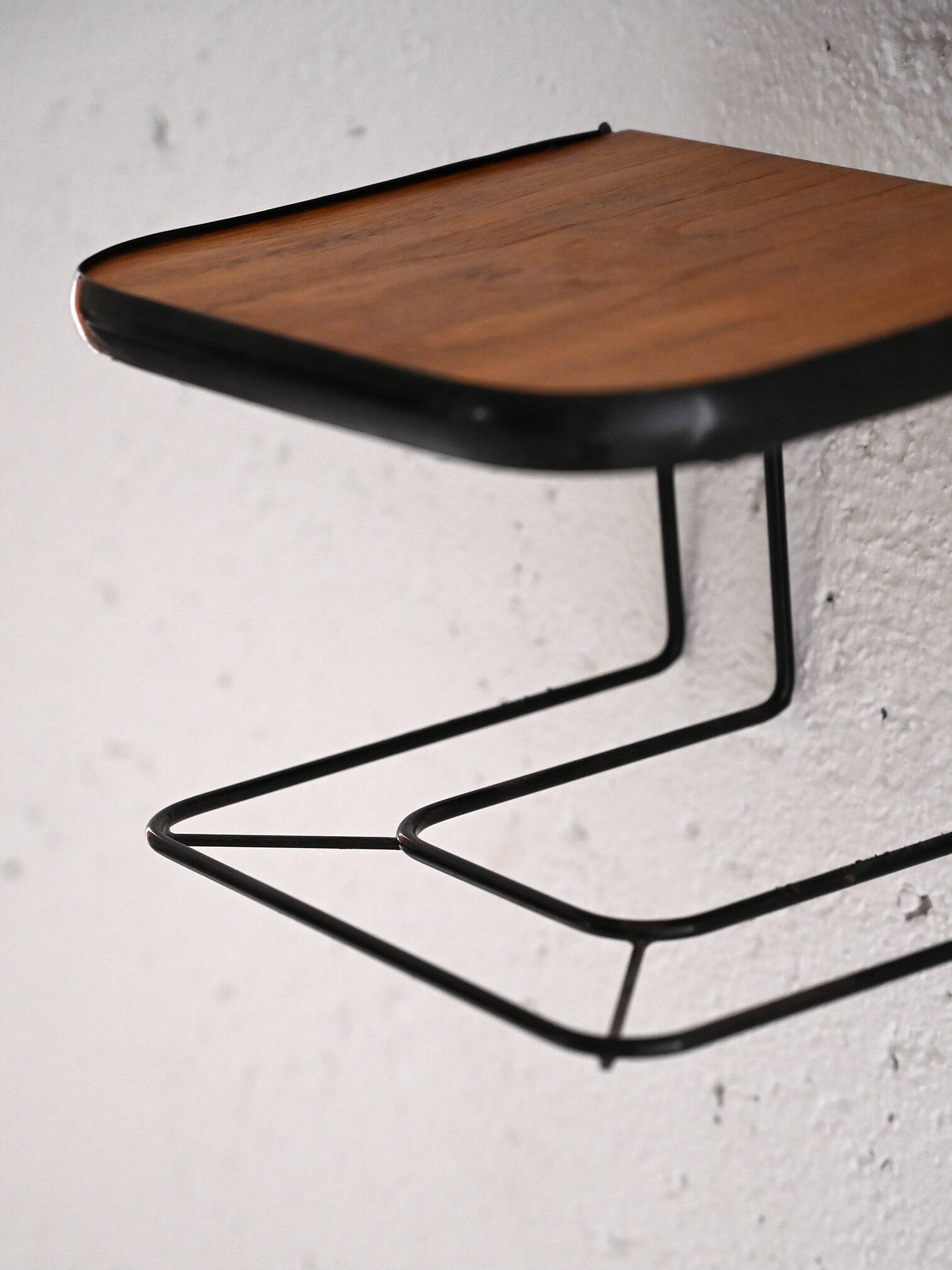 Hanging nightstand in teak and metal