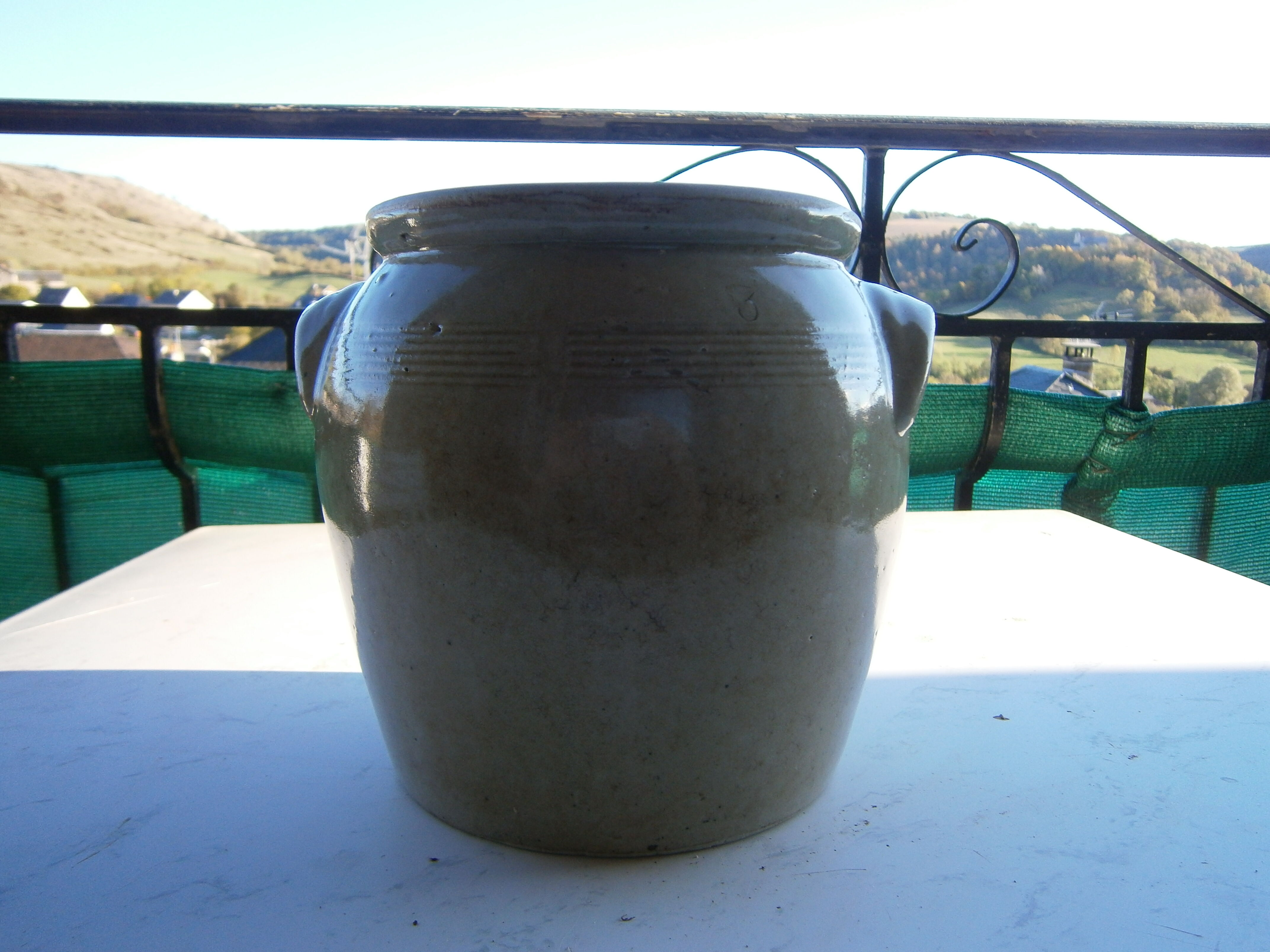 Sandstone pot