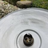 3 enamelled sheet metal suspensions