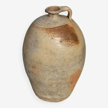 Ancient terracotta terracotta jar