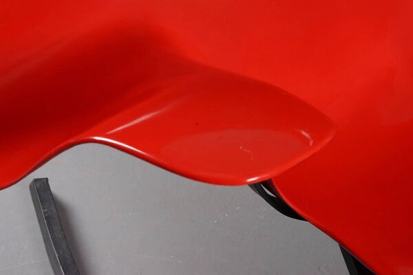 Fauteuil ''Éléphant'' rouge de Bernard Rancillac