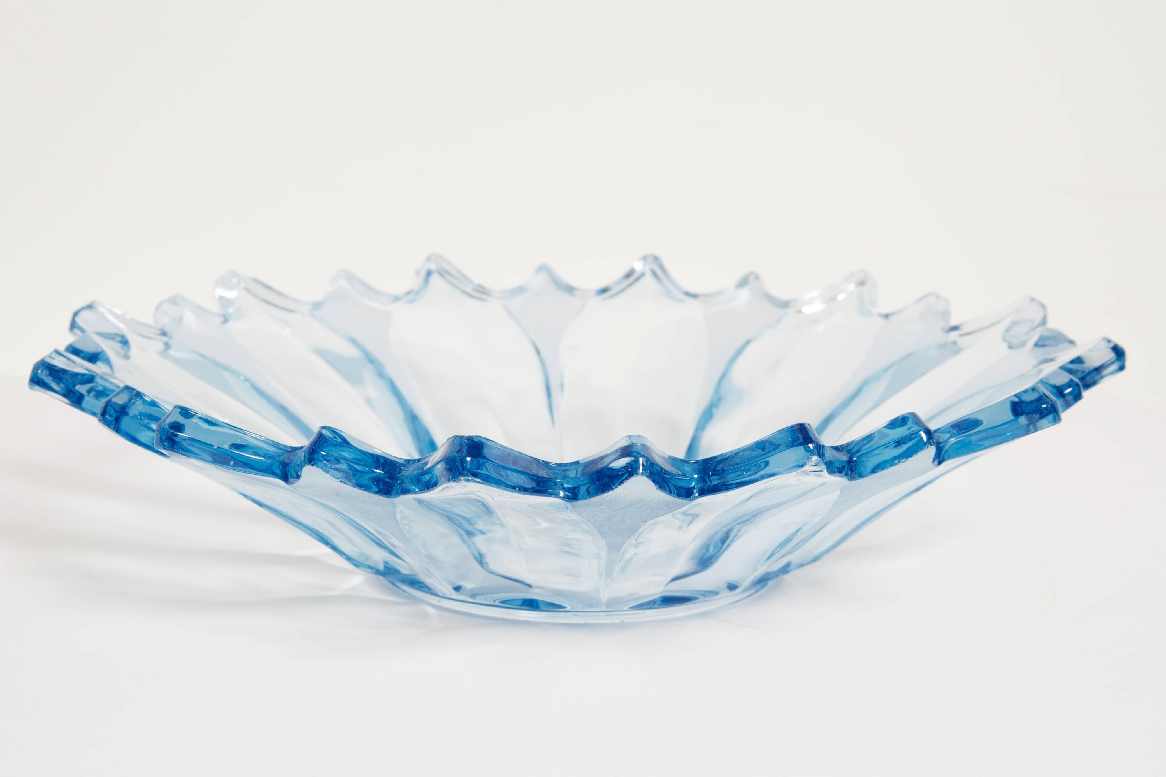 Assiette décorative vintage en verre bleu clair, Italie, années 1960