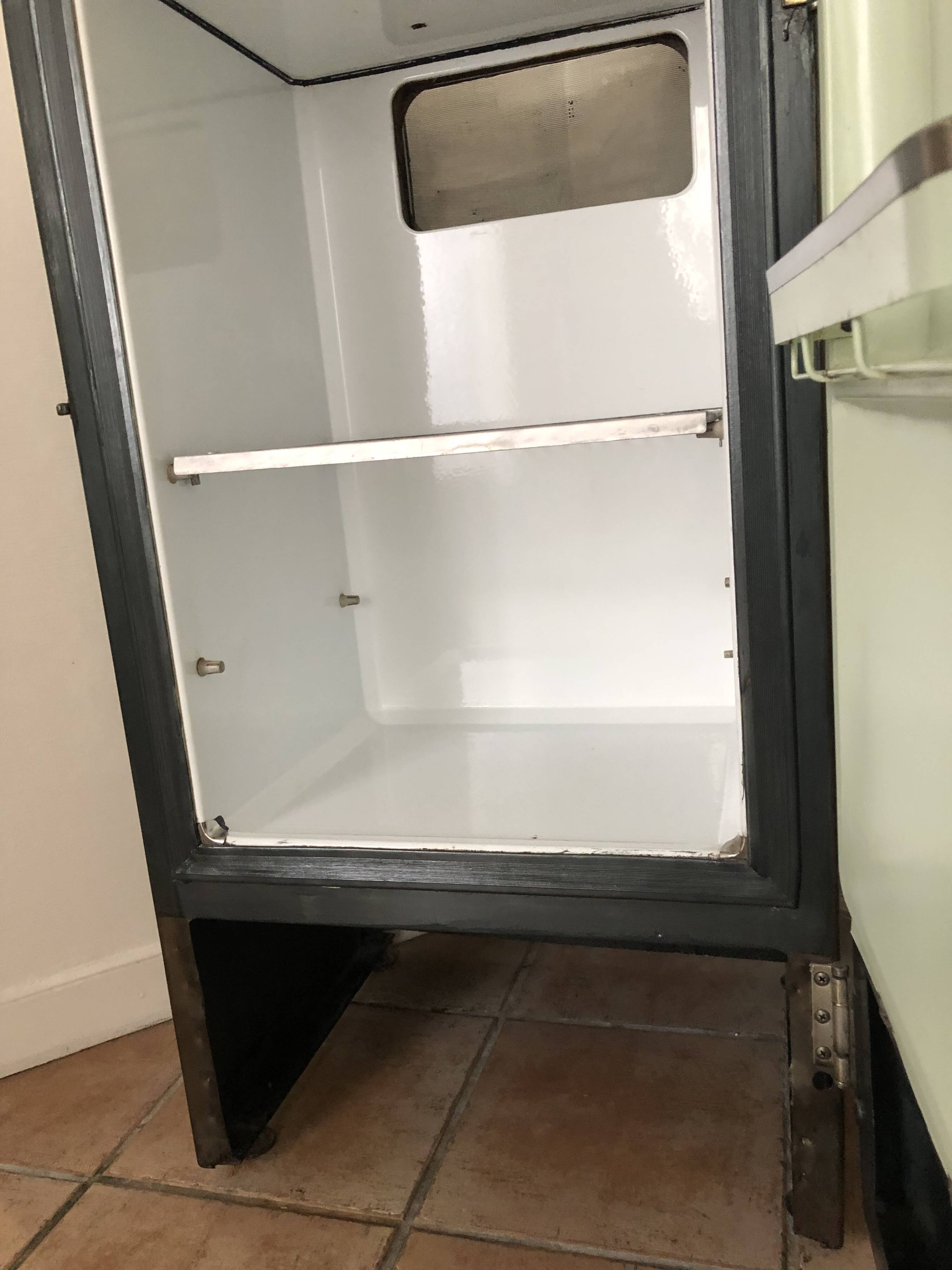 Vintage refrigerator 60
