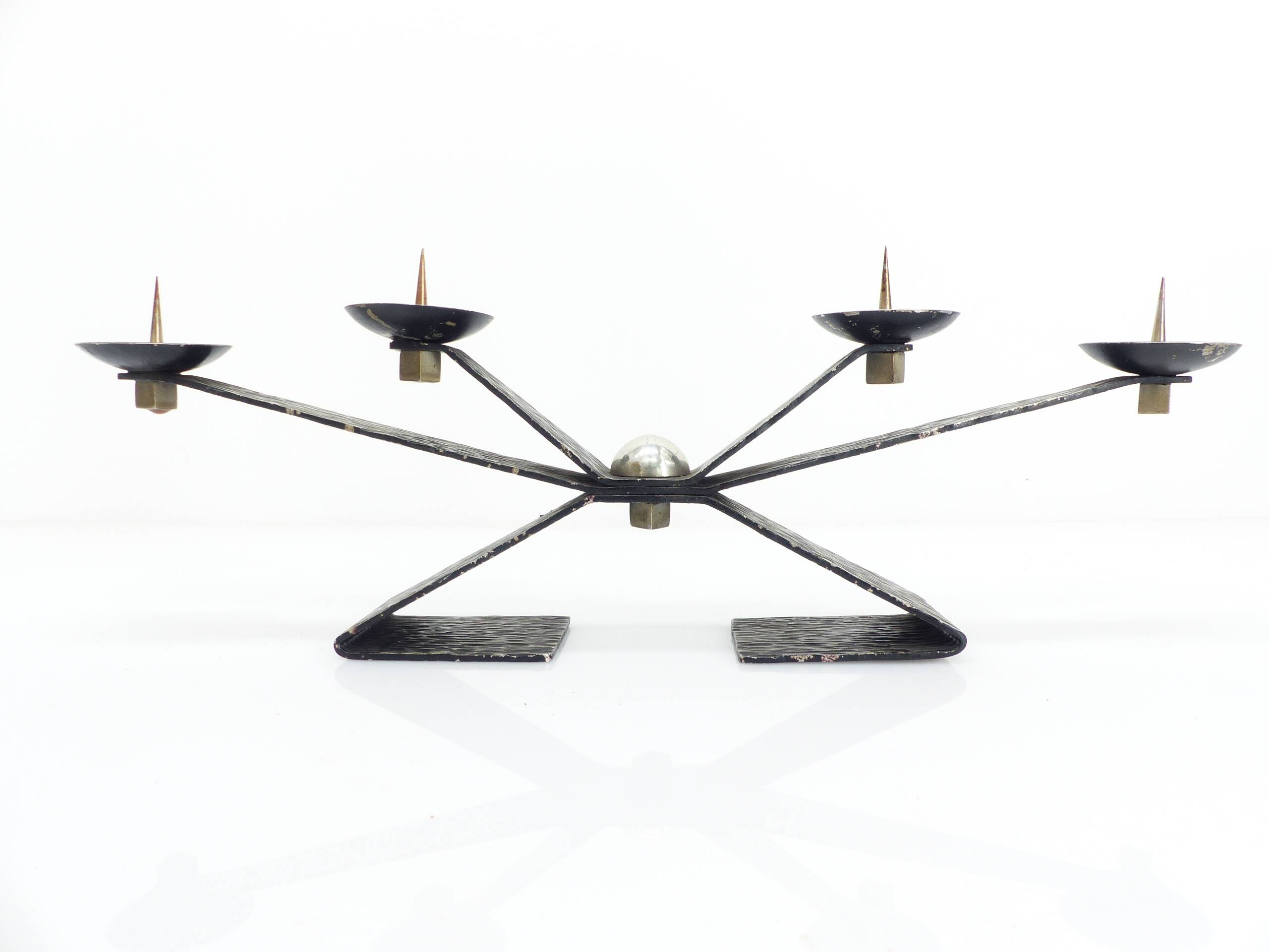 Brutalist modernist chandelier with four peaks in hammered metal 1960-1970