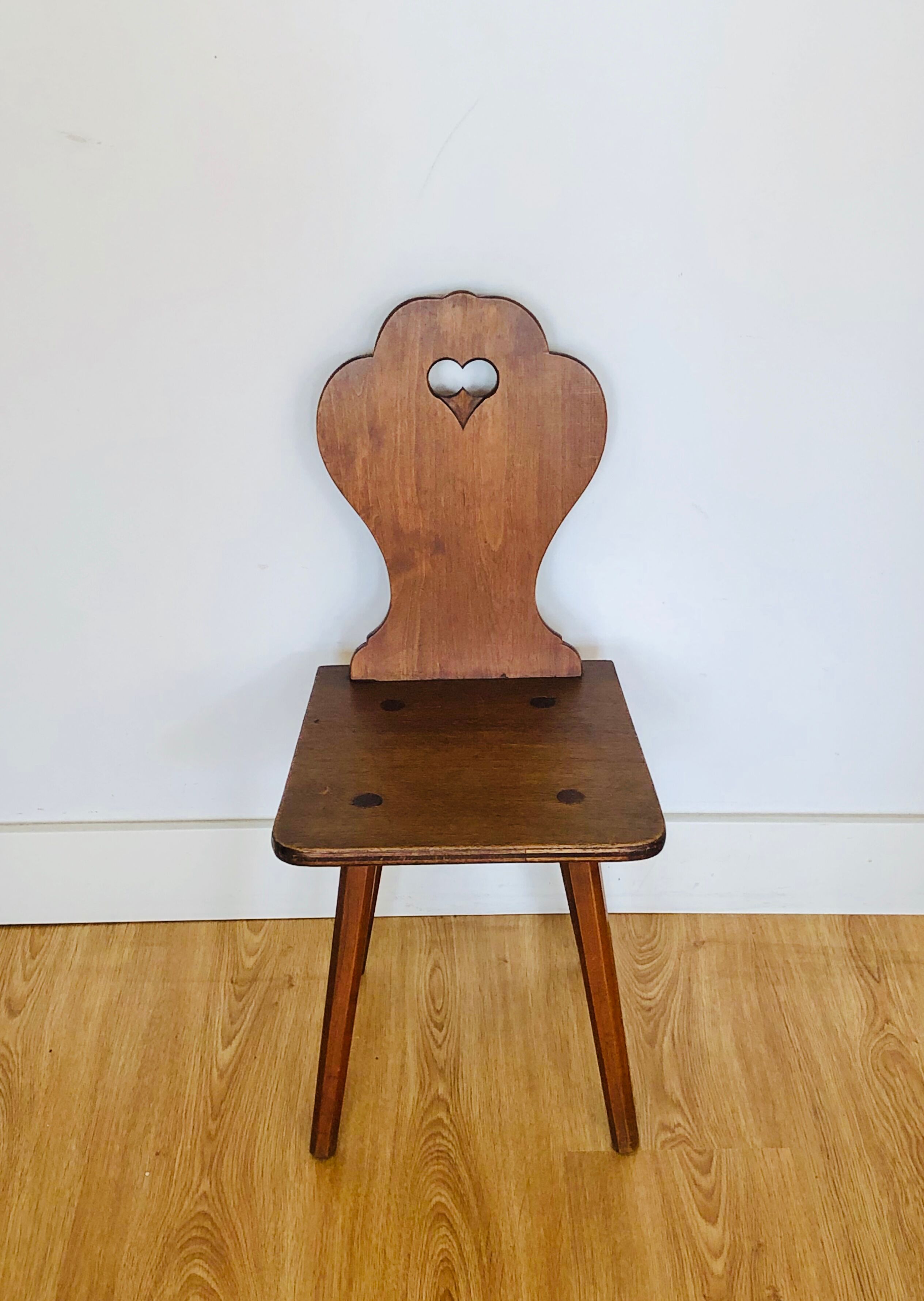 Alsatian child chair