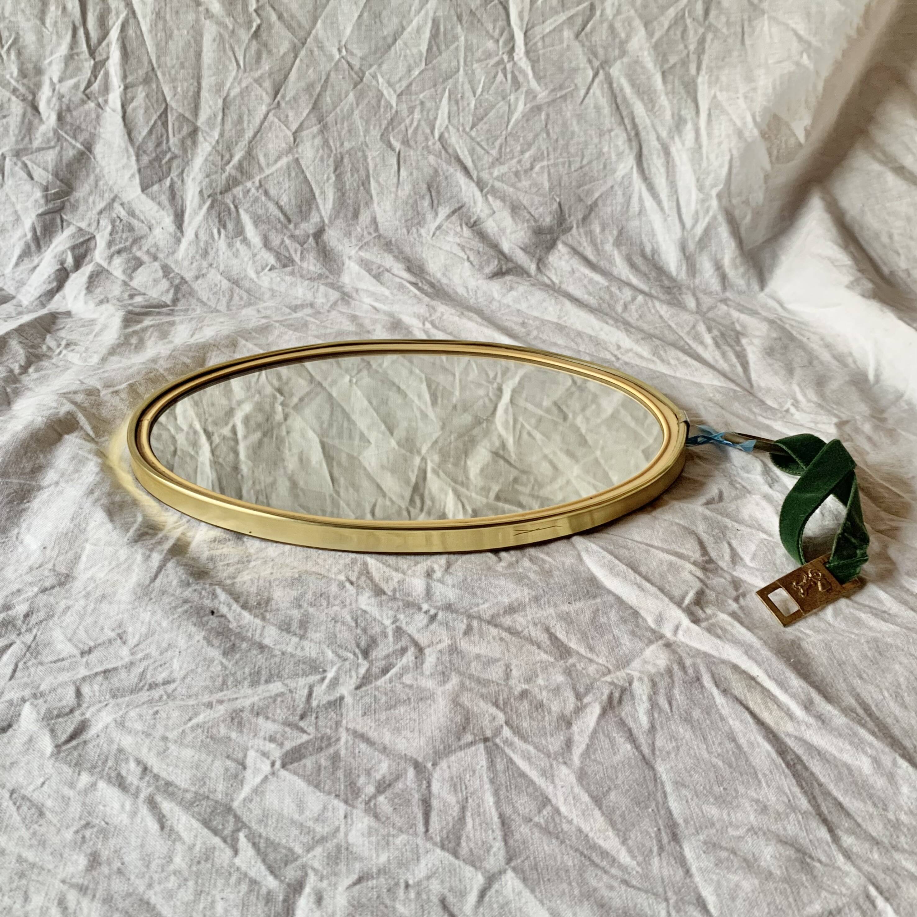 Oval medallion mirror 1960