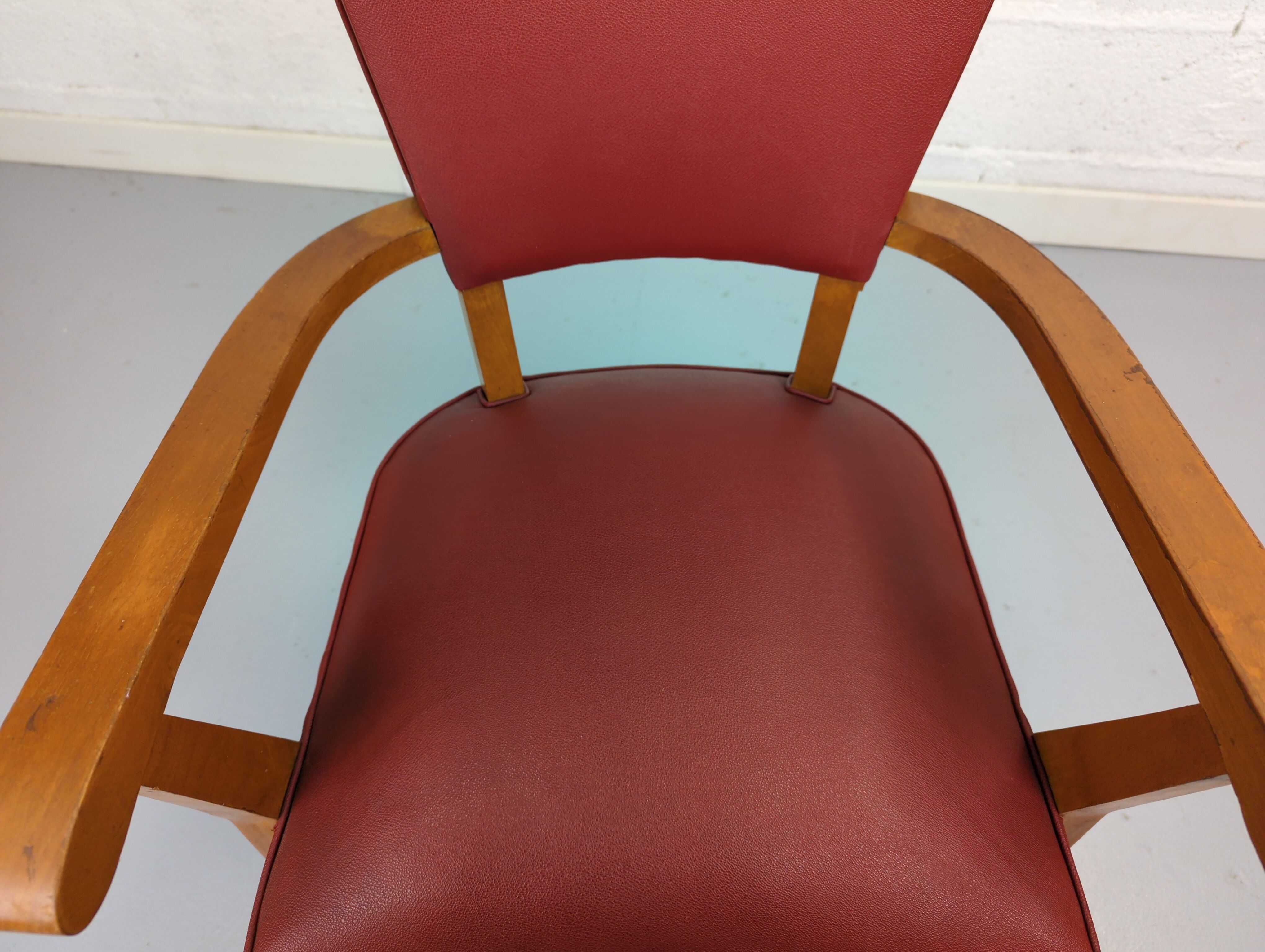 Vintage red bridge chair