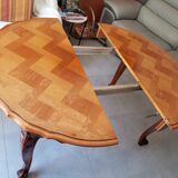 Table ronde extensible style Louis XV avec ses 2 rallonges