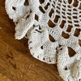 1 napperon au crochet, ovale, vintage ancien