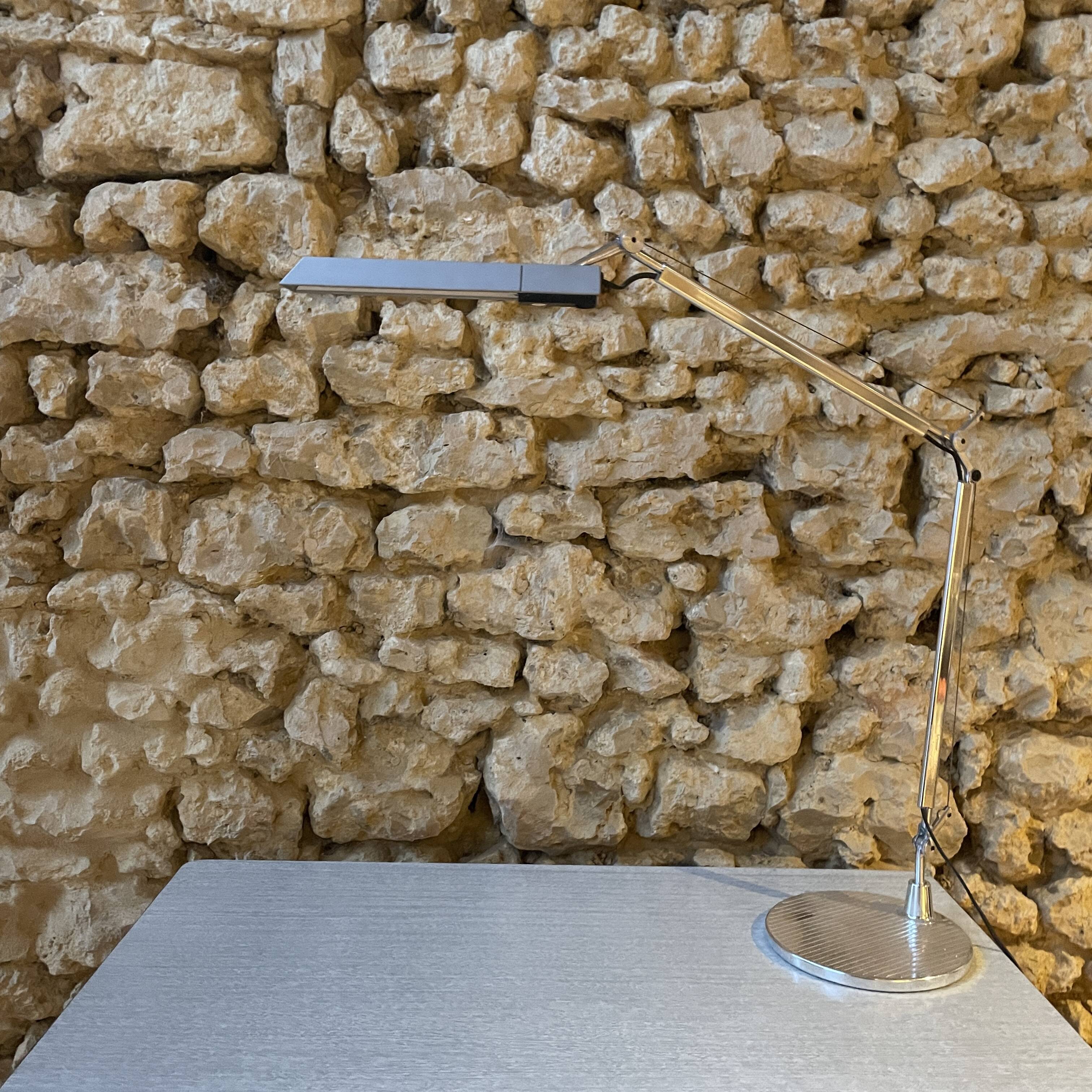 Architect's lamp - Artemide - Tolomeo video