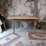 Farmhouse table with an extension