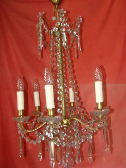 six-armed crystal chandelier from the "Napoleon III" period