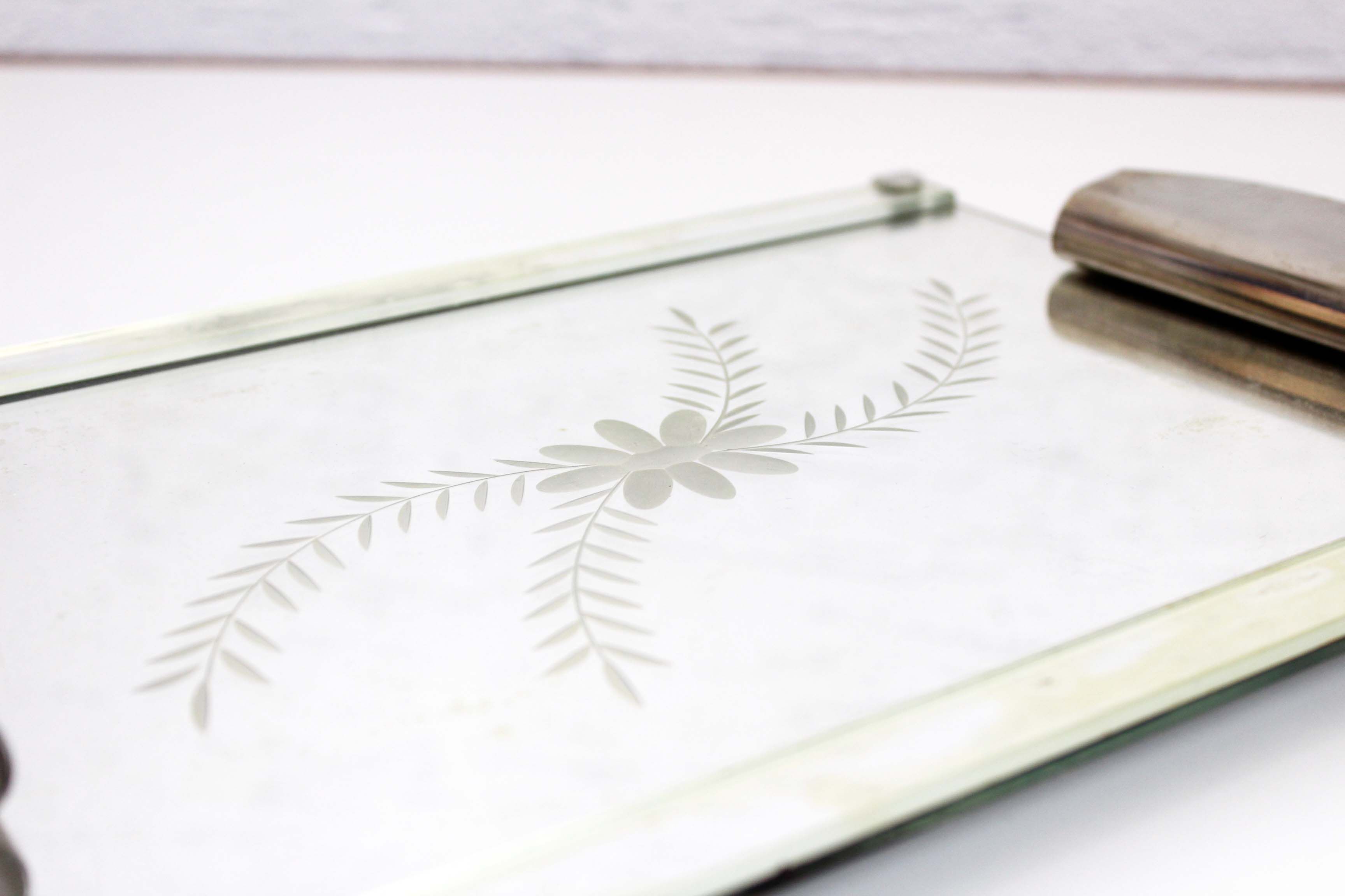 Tray mirror vintage removable handles