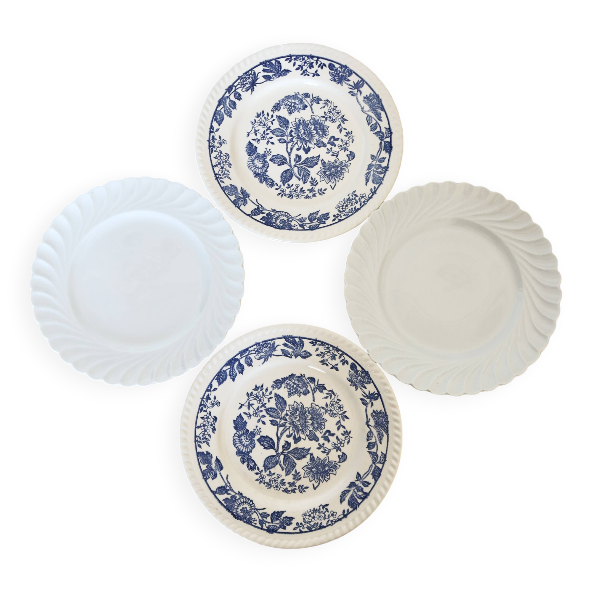 4 mismatched vintage porcelain and earthenware flat plates Marina set
