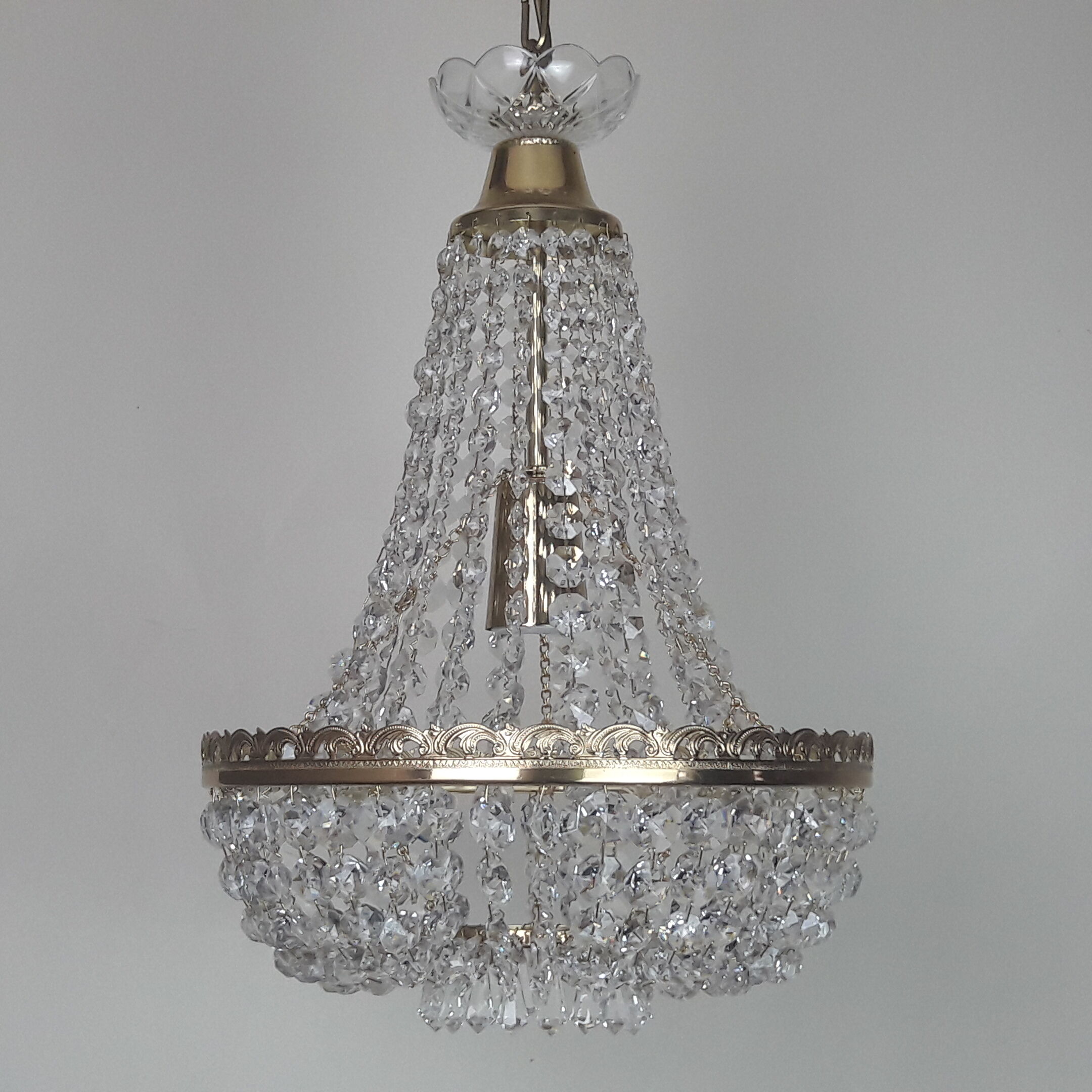 "Balloon" chandelier